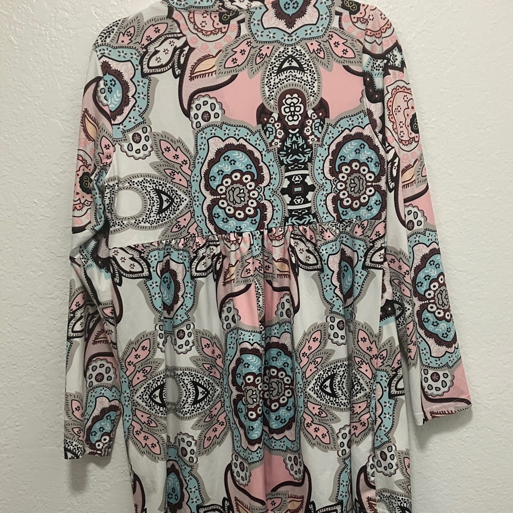 Colorful Patterned Long Sleeve Top - Picture 10 of 10